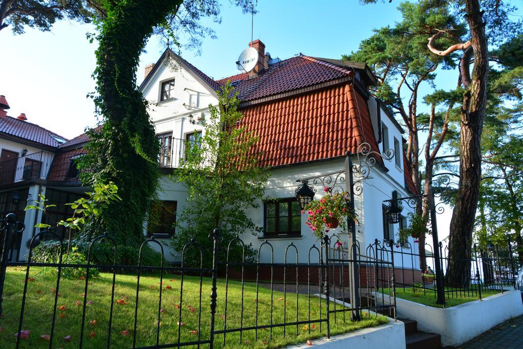 Willa Victor Jastrzębia Góra Exteriör bild